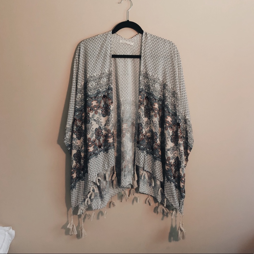 *NWOT* | Boho Floral Shawl/Poncho/Cardigan